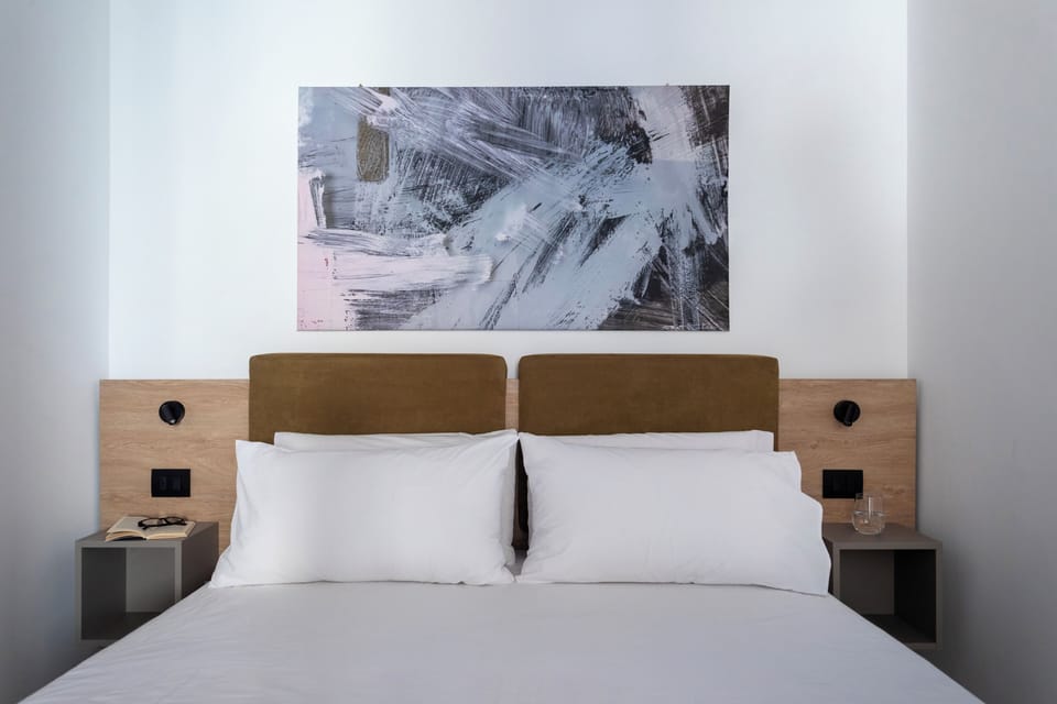 Standard Double Room | Desk, laptop workspace, WiFi (free)