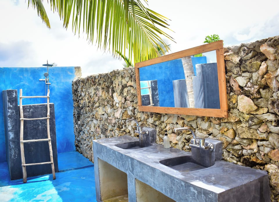 Classic Triple Room, Partial Ocean View | Free WiFi