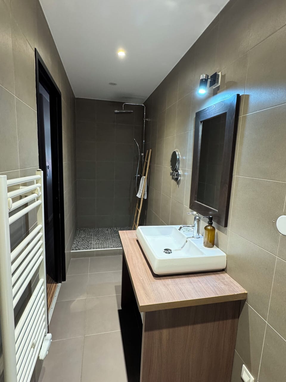 Comfort Double Room, City View | Bathroom