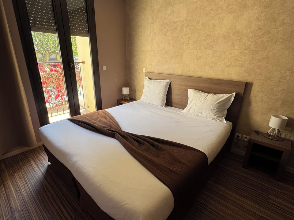 Comfort Double Room, City View | WiFi (free)
