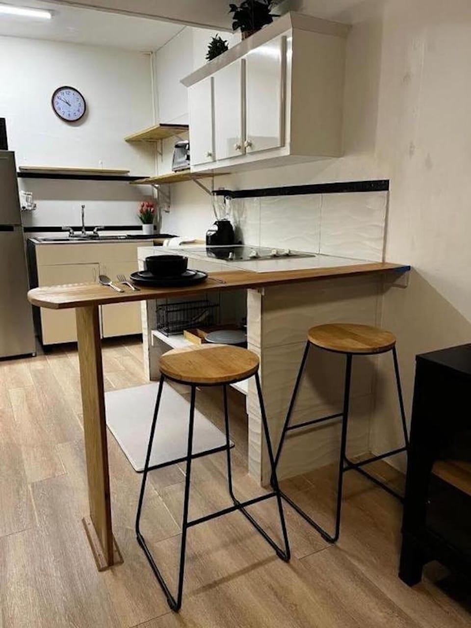 Extra Dining Space for 2