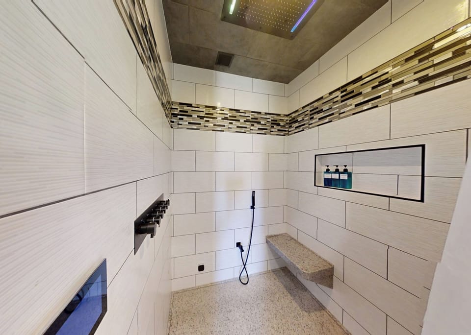 Dual shower head in the Master Bathroom 
