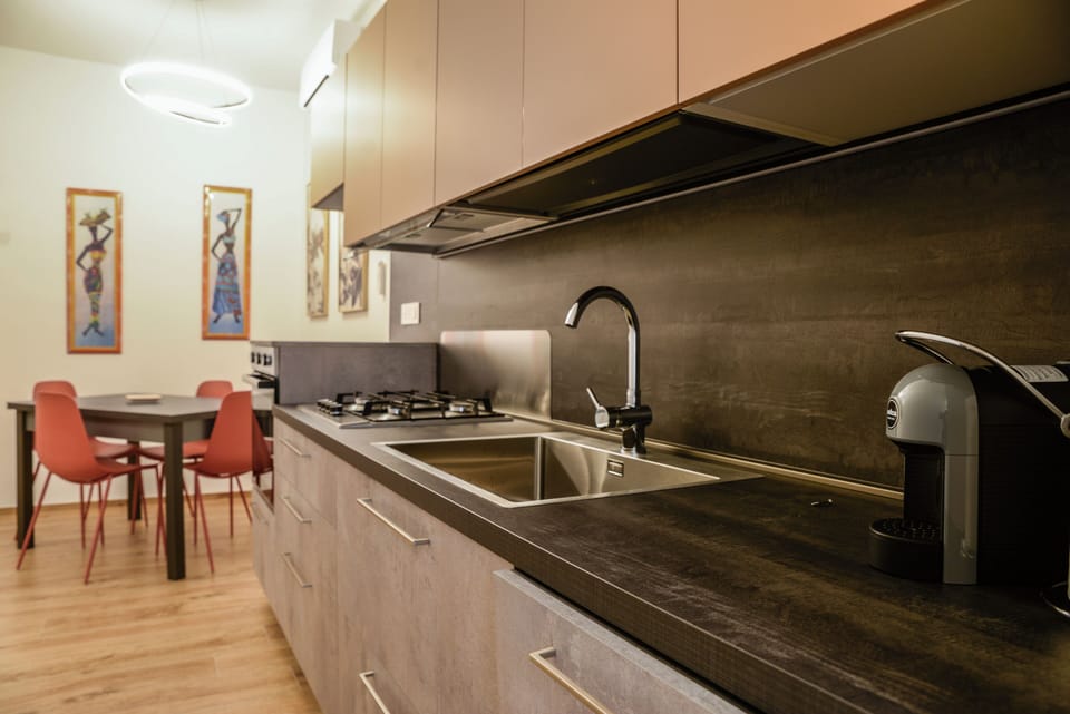 Apartment, 2 Bedrooms | Private kitchen | Full-size fridge, oven, stovetop, dishwasher