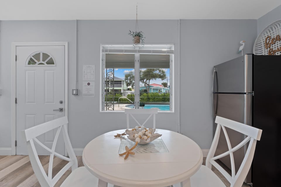 House, Multiple Beds (Dune Your Thing B) | Dining