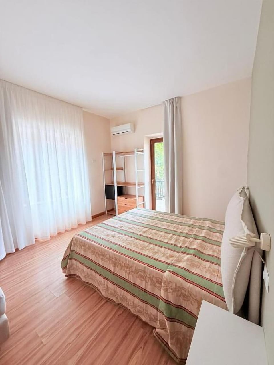 Classic Triple Room | Free WiFi