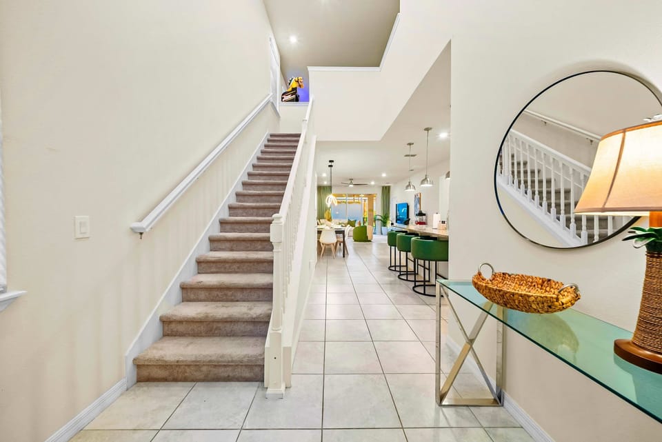 House | 6 bedrooms, high-speed internet
