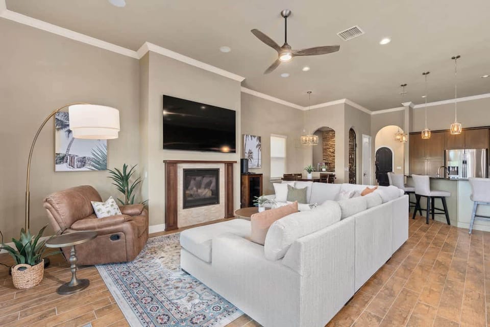 House | 5 bedrooms, high-speed internet