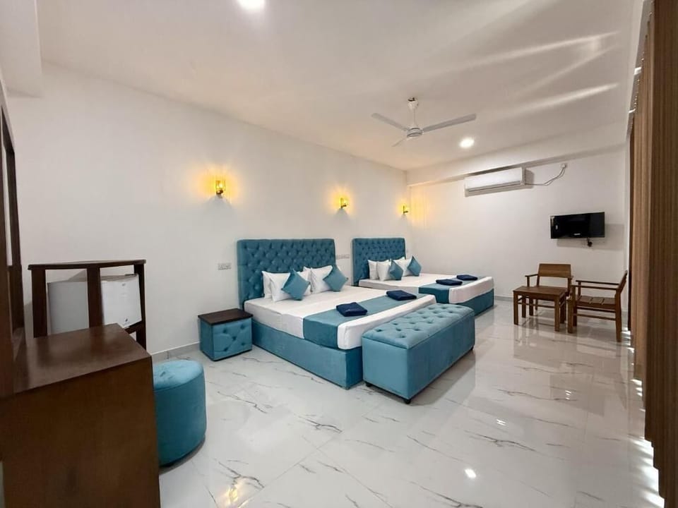 Deluxe Double Room, Balcony, Sea View | Laptop workspace, free WiFi