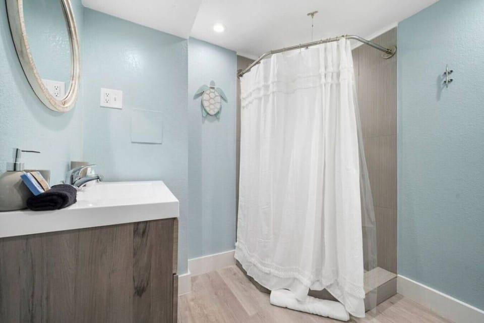 A luxurious bathroom ready for you to enjoy