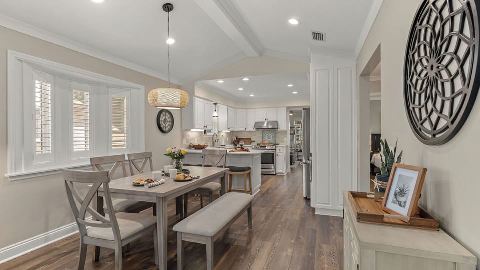 House (3 Bedrooms) | Interior