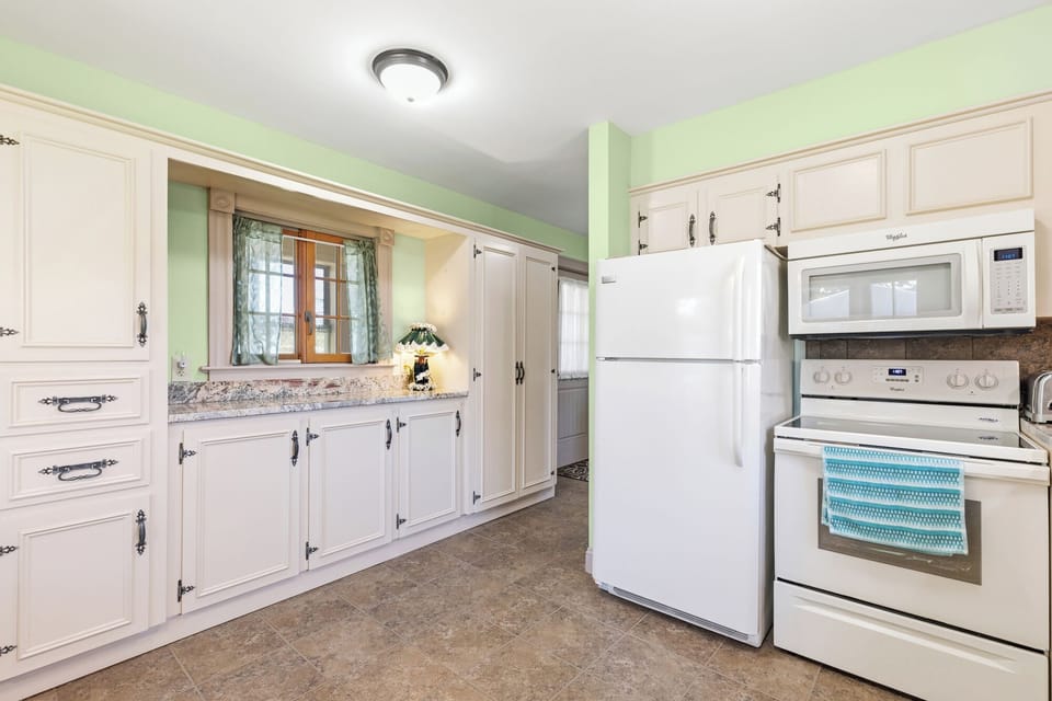 Easy to prepare everything from morning coffee to family dinners after a day at the beach