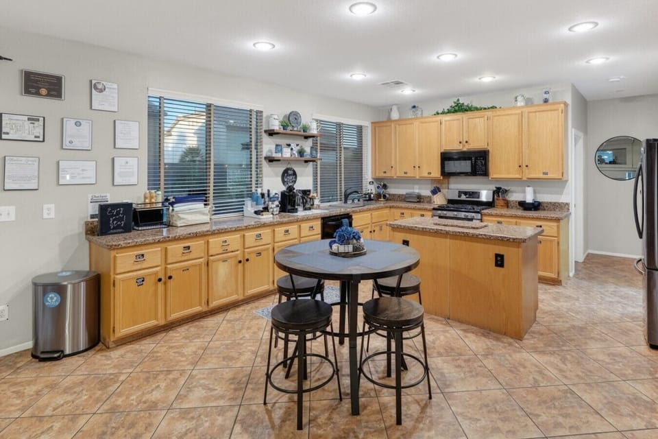 Additional Dining Area