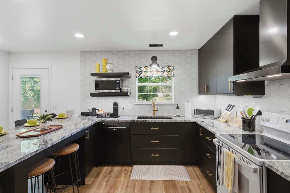 Eat in Kitchen with Keurig Coffee Machine