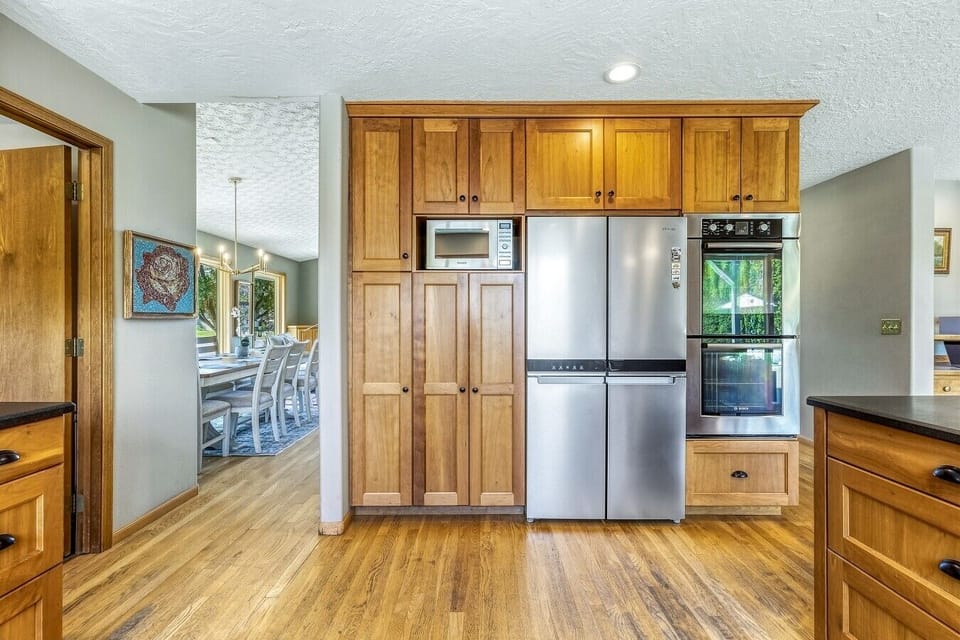 Thoughtfully equipped for gathering and entertaining.