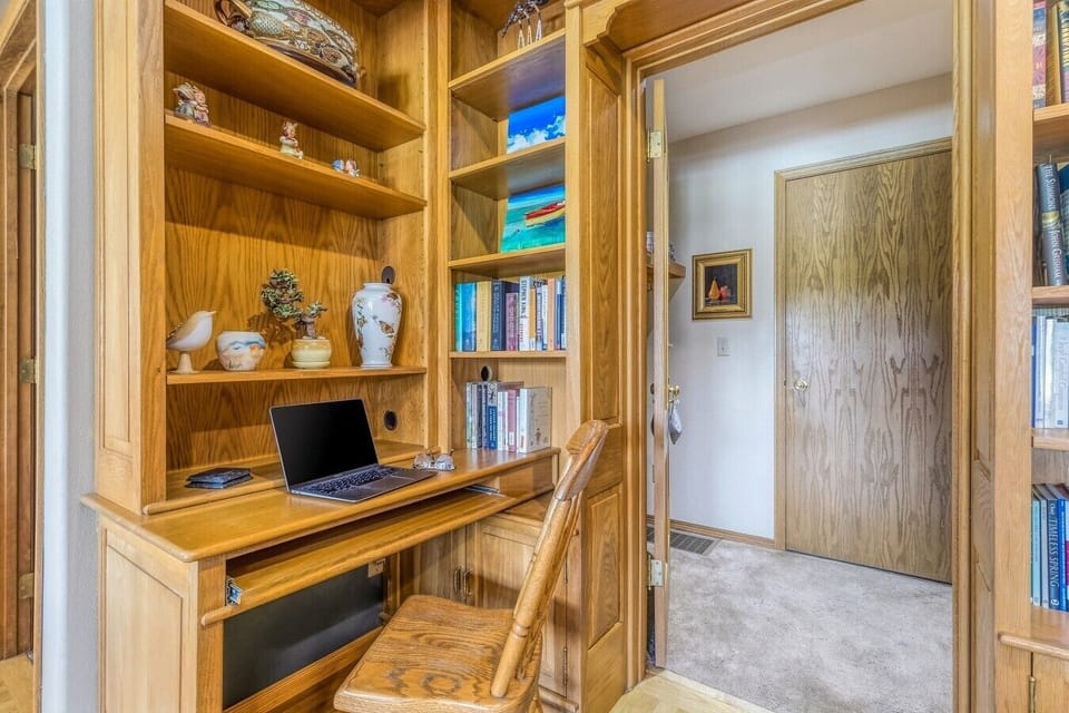 A tucked-away workspace when duty calls.