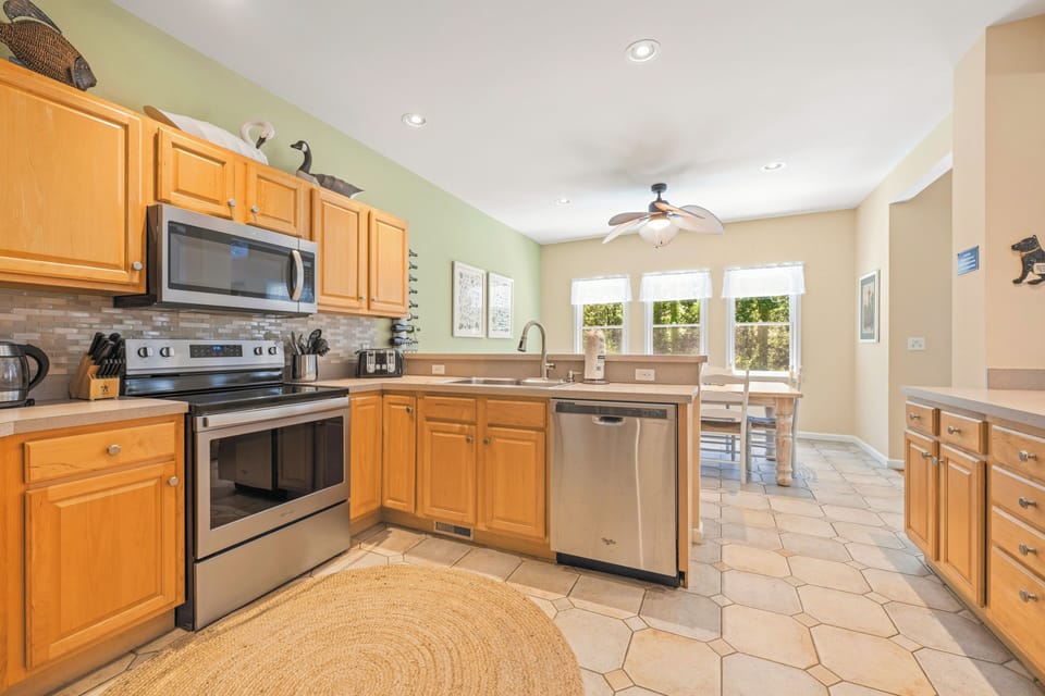 Kitchen - Entry Level