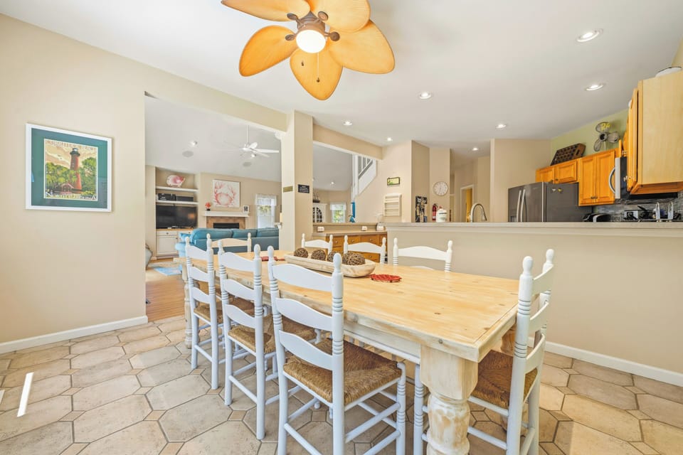 Dining Area - Entry Level