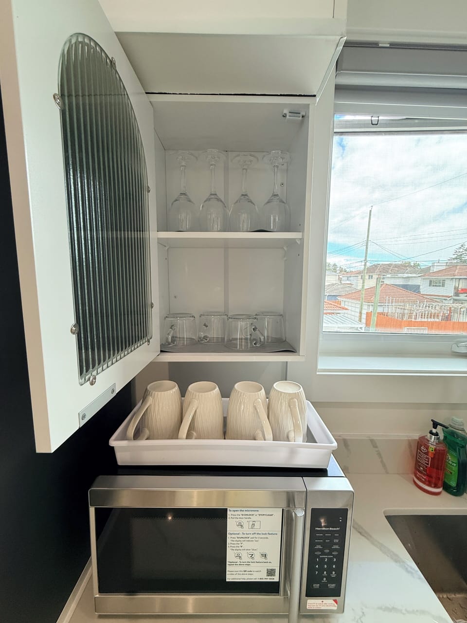 Comfort Apartment, 2 Bedrooms, Non Smoking, Kitchen | Private kitchen | Full-size fridge, microwave, stovetop, coffee/tea maker