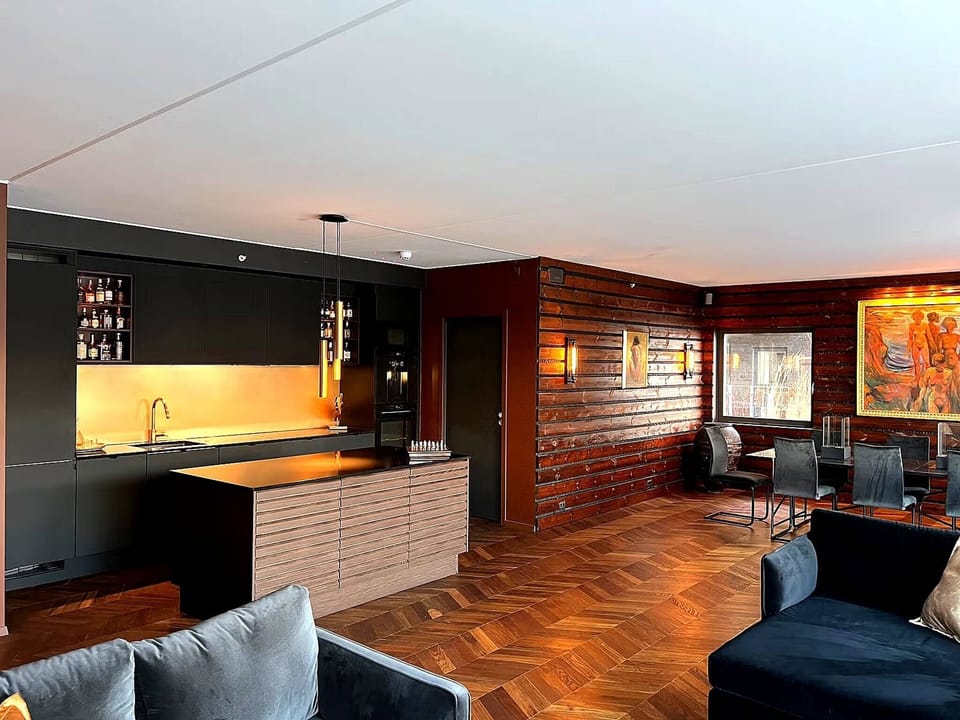 Apartment, 2 Bedrooms, Accessible, Balcony | Living area