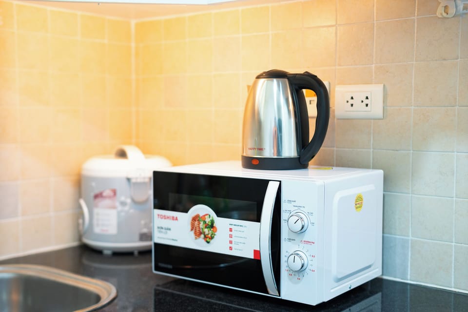 Comfort Apartment, City View | Microwave
