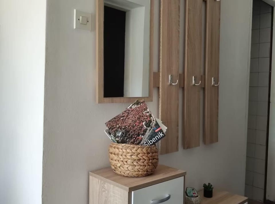 House (Holiday Home Sunny Retreat - With Ter) | Interior