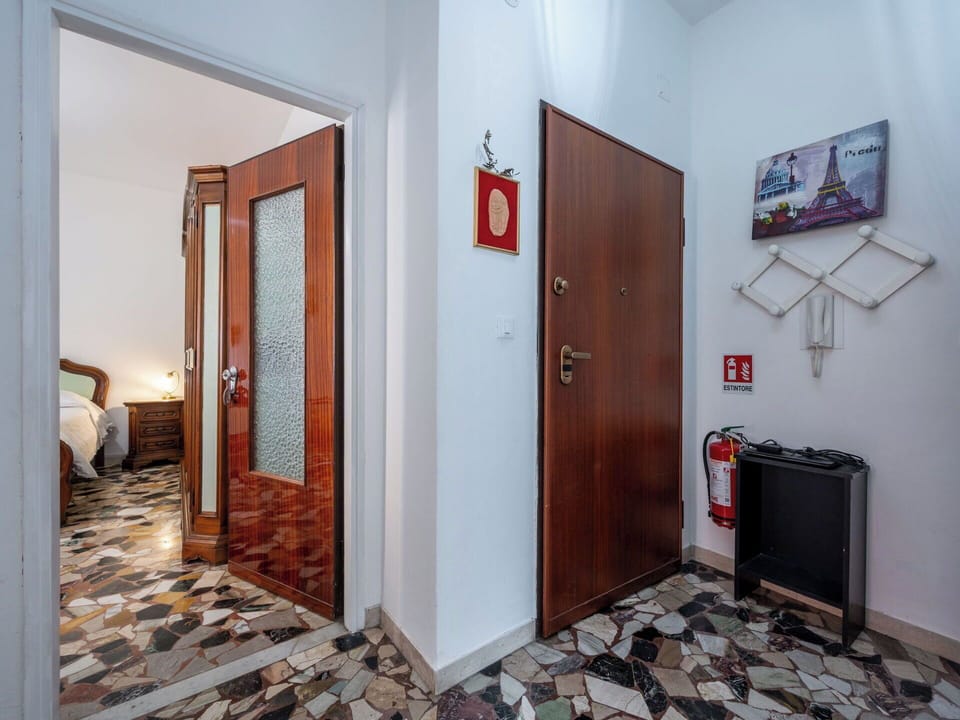 Flooring, Wood, Floor, Interior Design, Door, Wood Stain, Home Door, Apartment, Hardwood, Ceiling