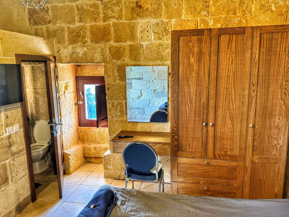 Traditional Double Room, Sea View | Desk, laptop workspace, free WiFi