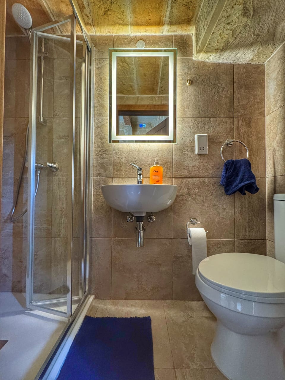 Traditional Double Room, Sea View | Bathroom | Shower, hair dryer, towels, soap