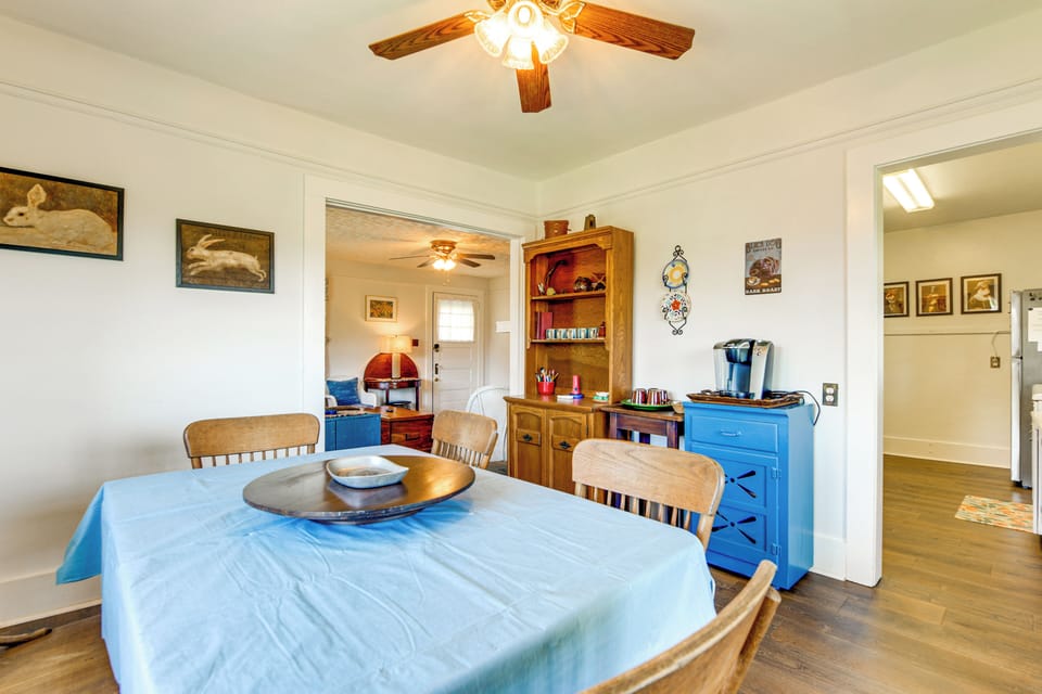 House (2 Bedrooms) | Interior