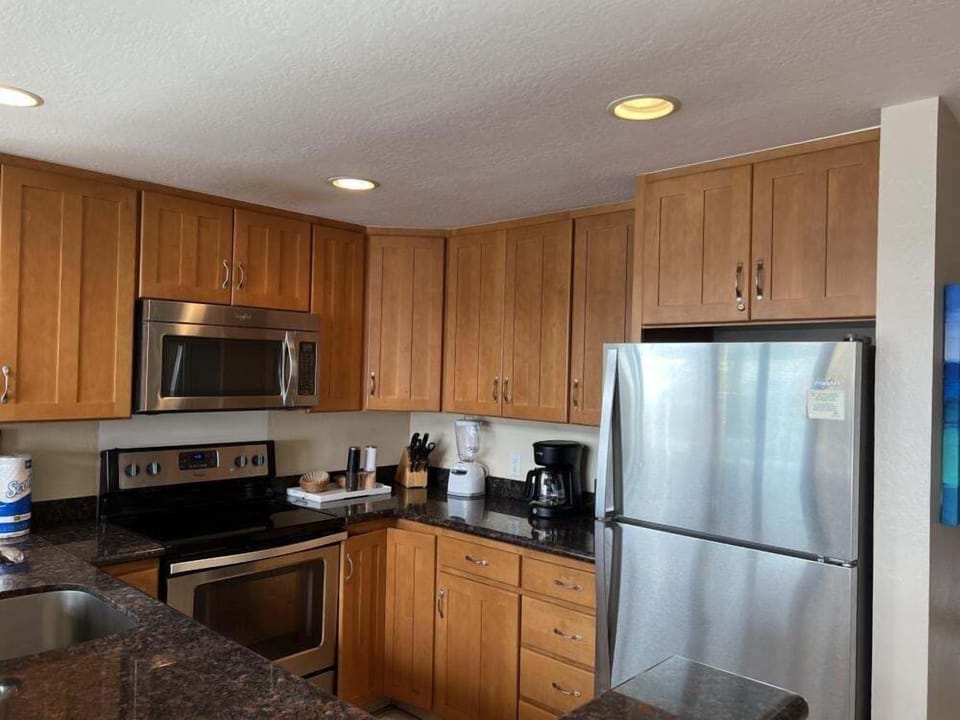 Condo, 1 Bedroom | Private kitchen | Coffee/tea maker, fridge, oven, toaster