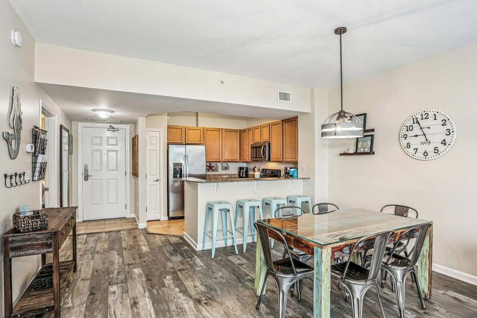 Dining Room/Kitchen