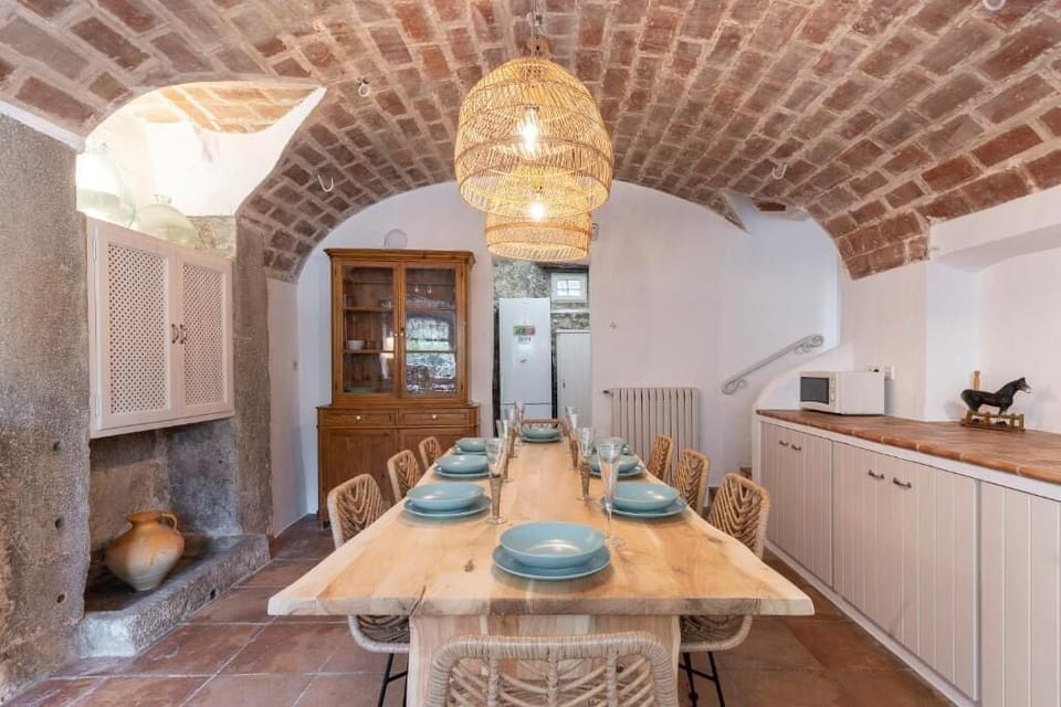 House, 6 Bedrooms, Private Pool, Mountainside | Dining
