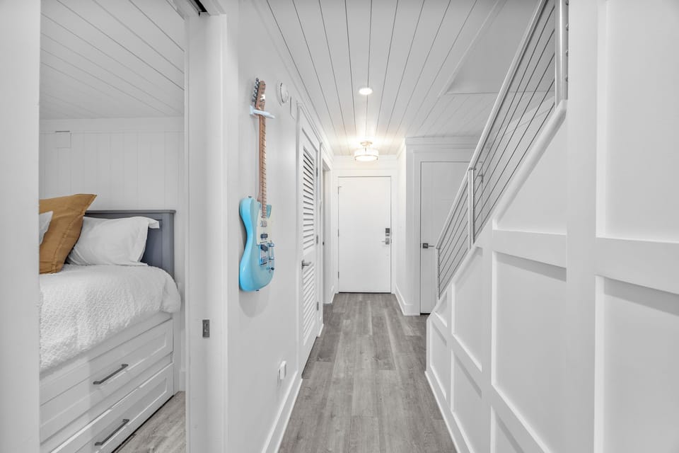 Bedroom 3 (1st Floor): Full bed, Smart TV, Remodeled Bathroom with Walk in Shower in the Hallway (Sleeps 2)