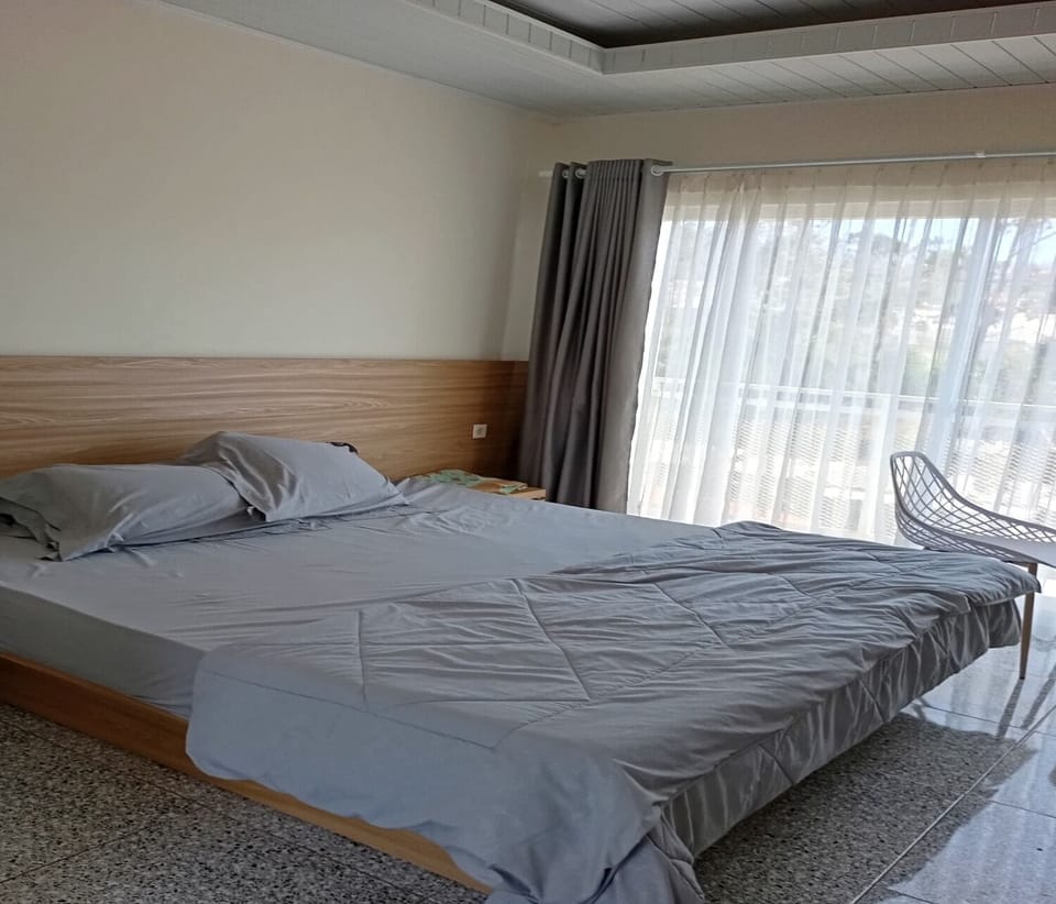 Deluxe Villa, Lake View | Free wired internet