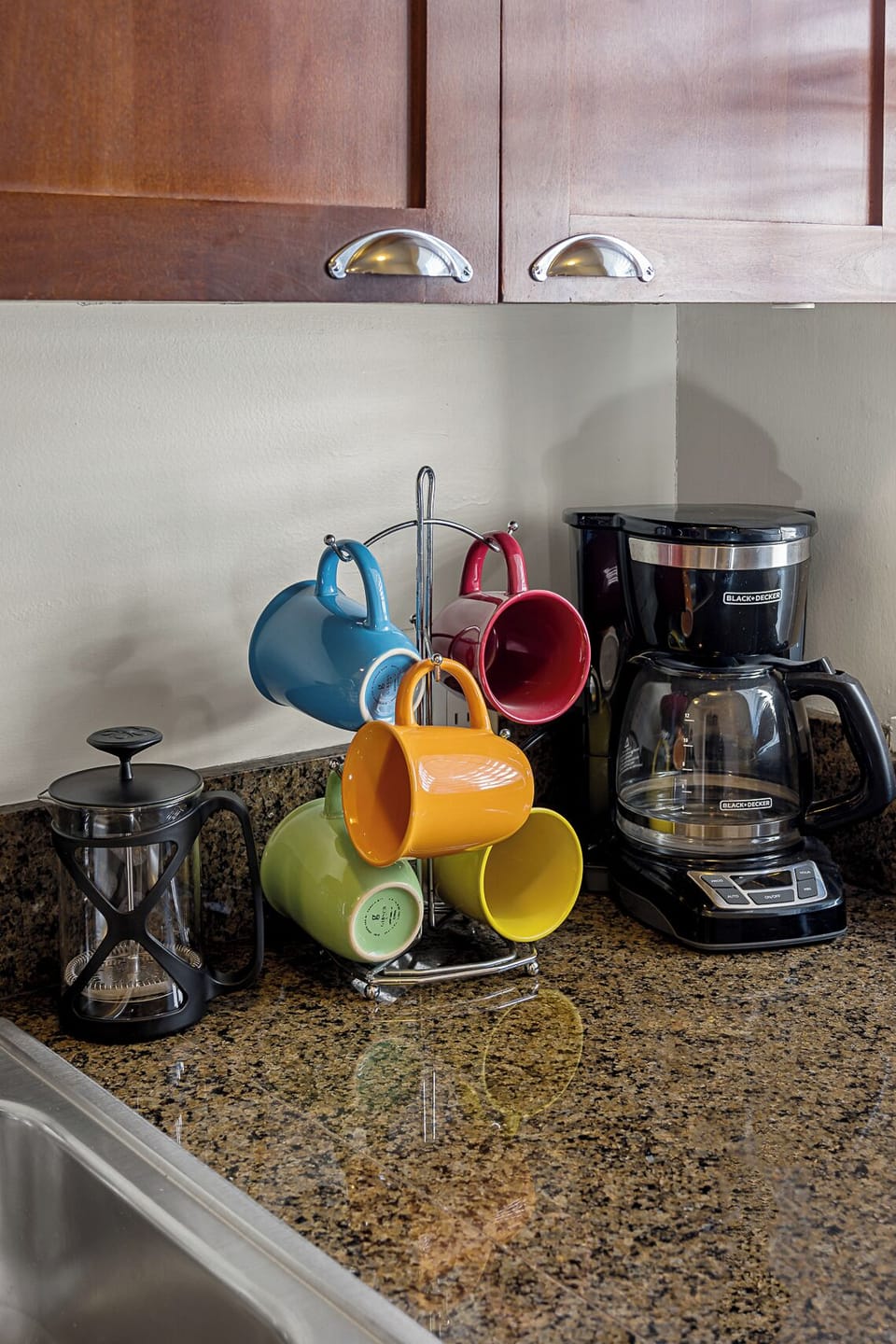 🏡 Enjoy a cozy morning coffee in the comfort of home.