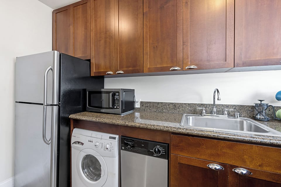 Everything you need to enjoy home-cooked meals during your stay.