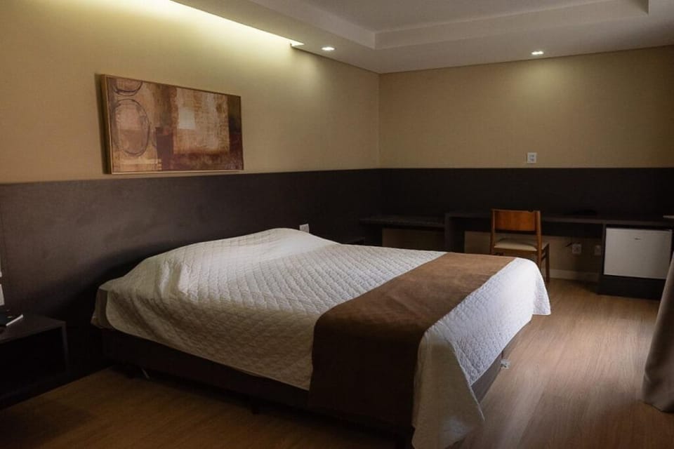 Bedroom. Interior and views may vary based on location and availability.