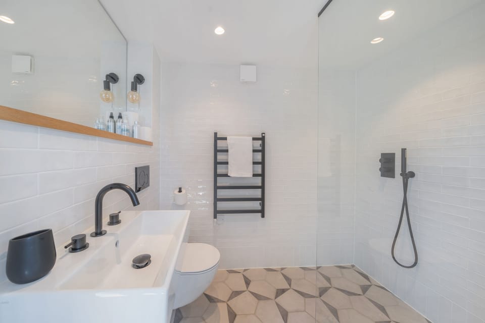 The Old Chapel, Stoke Abbott: The ground floor shower room