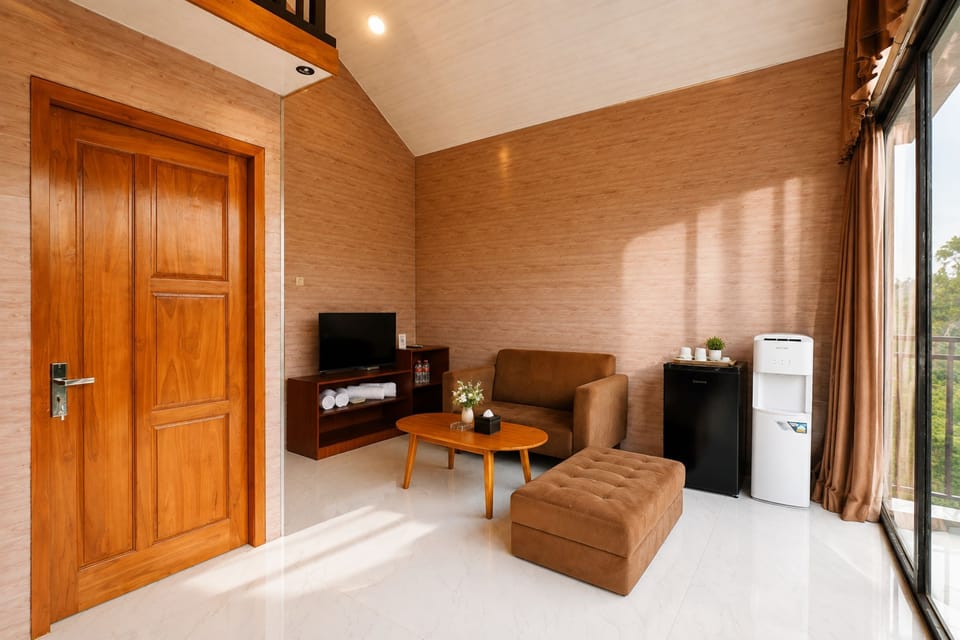 Suite Cabin | Living area | LCD TV