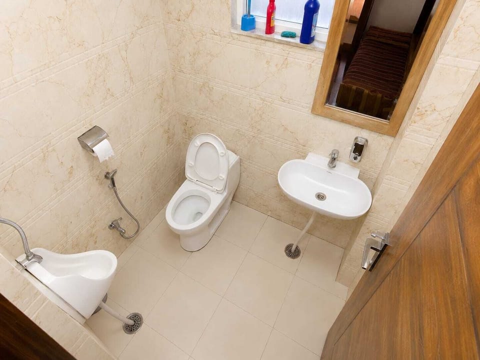 Deluxe Shared Dormitory, Balcony | Bathroom | Shower, towels, soap, shampoo