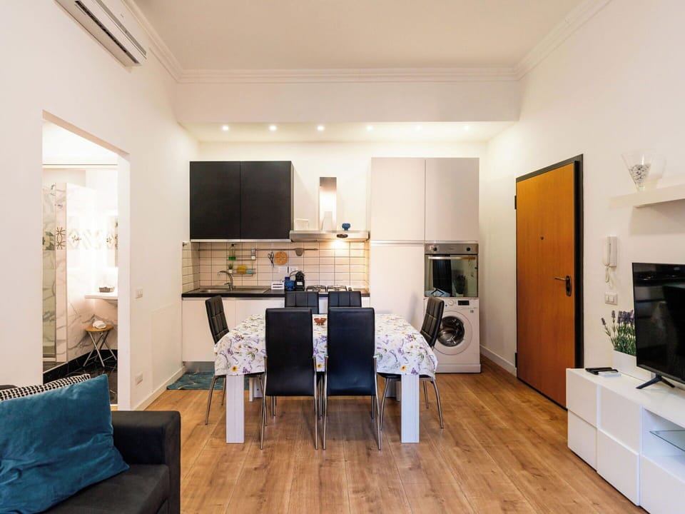 Interior Design, Flooring, Floor, Ceiling, Apartment, Shade, Chair, Light Fixture, Lamp, Houseplant