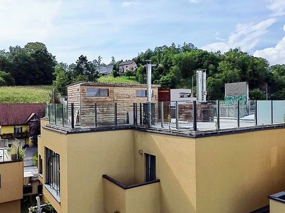 Roof, Residential Area, Home, Balcony, Apartment, Handrail, Daylighting, Fence, Deck, Porch