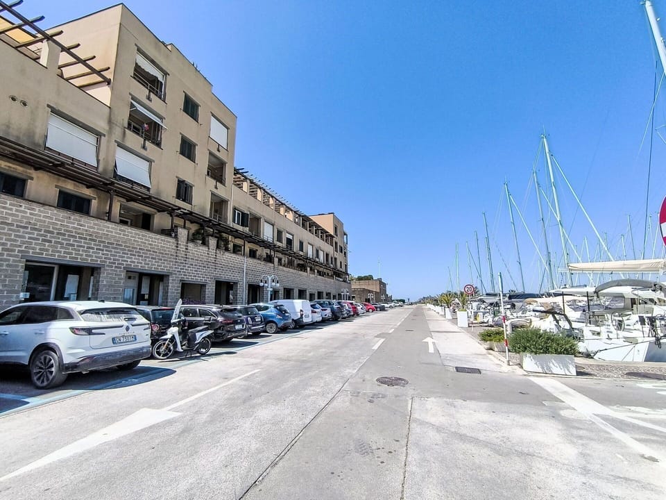 Marina, Family Car, Parking Lot, Luxury Vehicle, Parking, Mid-Size Car, Port, City Car, Harbor