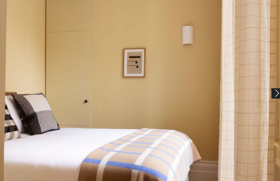 Studio | In-room safe, desk, laptop workspace, iron/ironing board