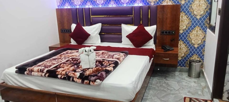 Standard Double Room | Free WiFi