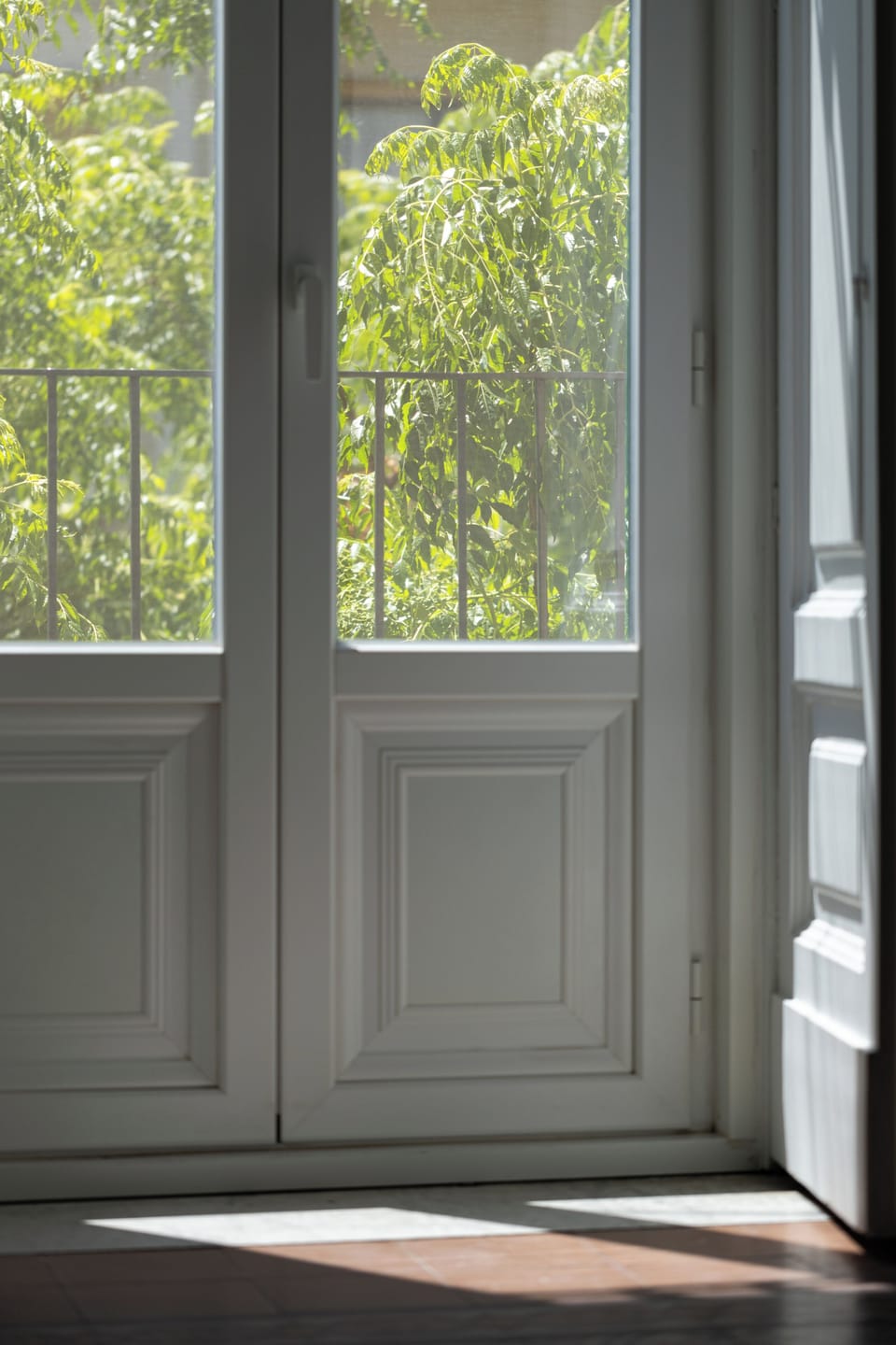 Deluxe room 4, City View | In-room safe, desk, blackout drapes, soundproofing