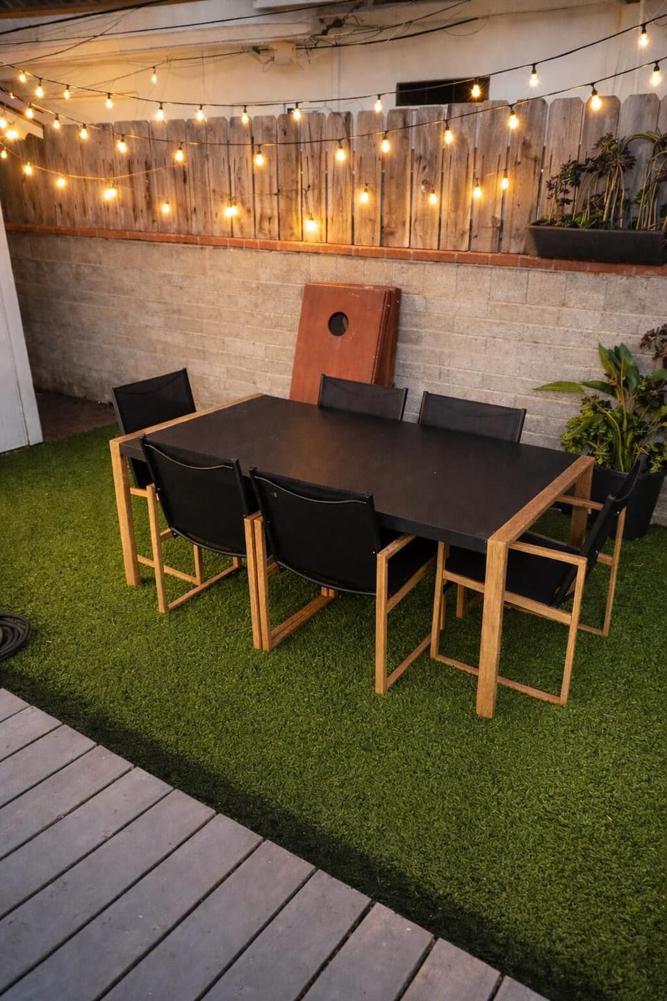 Outdoor dining