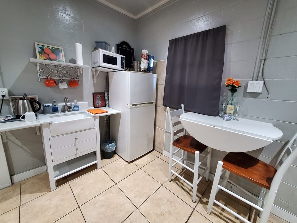 Family Suite | Private kitchen | Mini-fridge