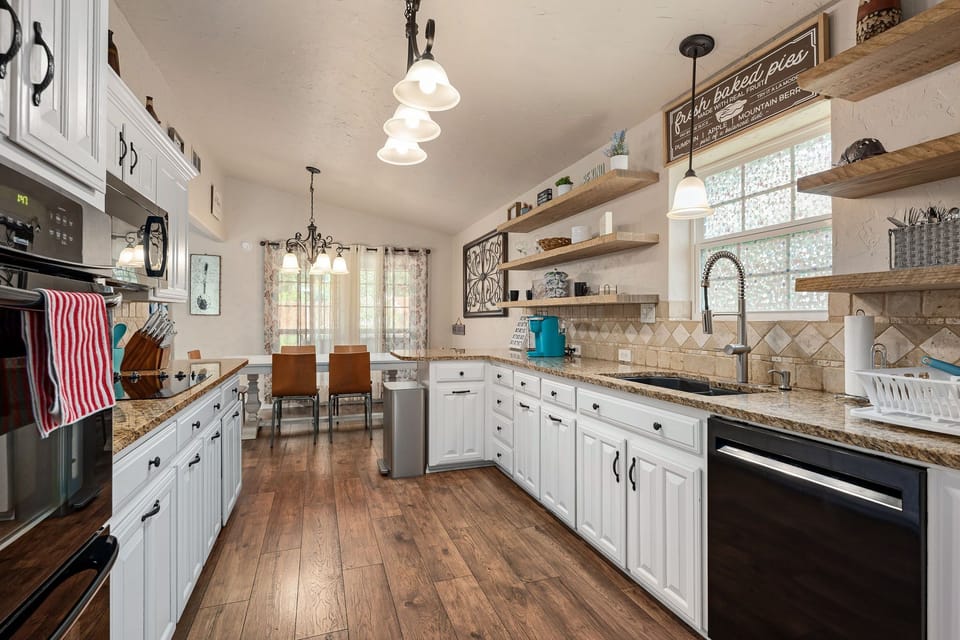 Kitchen built for daily use.  Sharp cutlery, Double oven, Air Fryer, Microwave