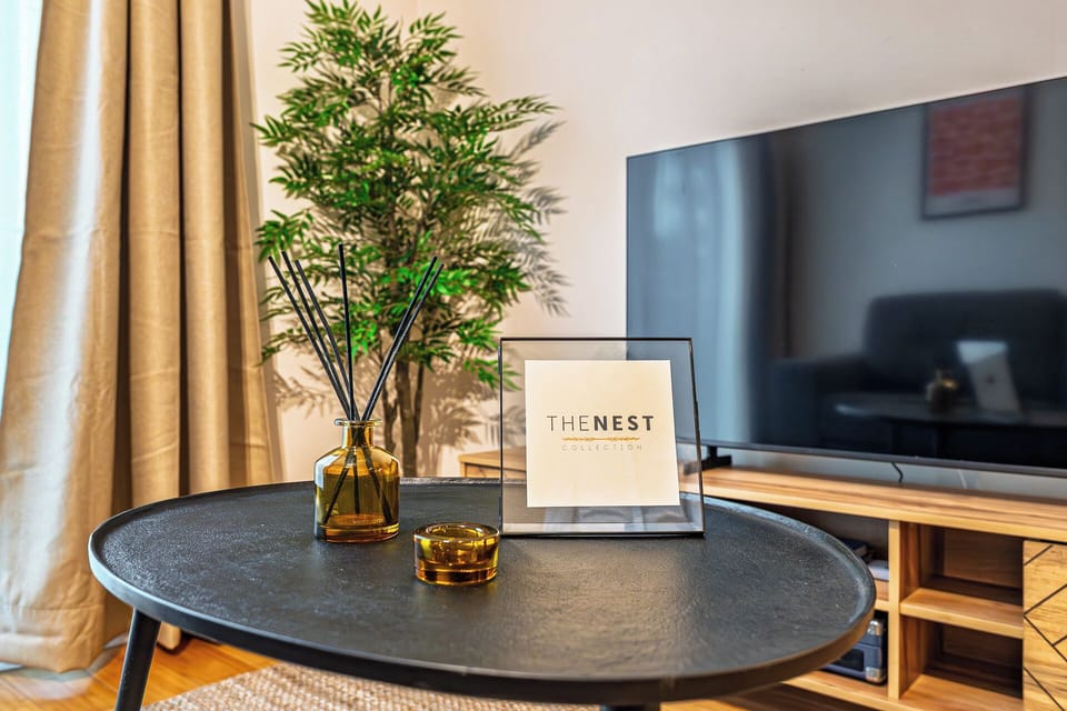 Superior Apartment, 1 King Bed with Sofa bed | Living area | Flat-screen TV, Netflix, heated floors, streaming services